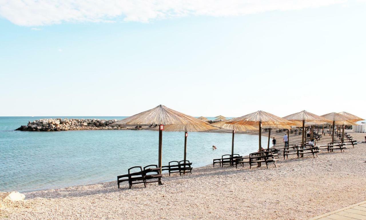 Boutique Apartment With Private Pool For Your Exclusive Use Novigrad Istria المظهر الخارجي الصورة